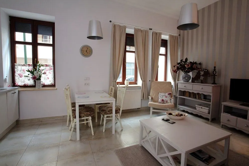Chodkiewicza Luxury Apartments By Amstra Krakow